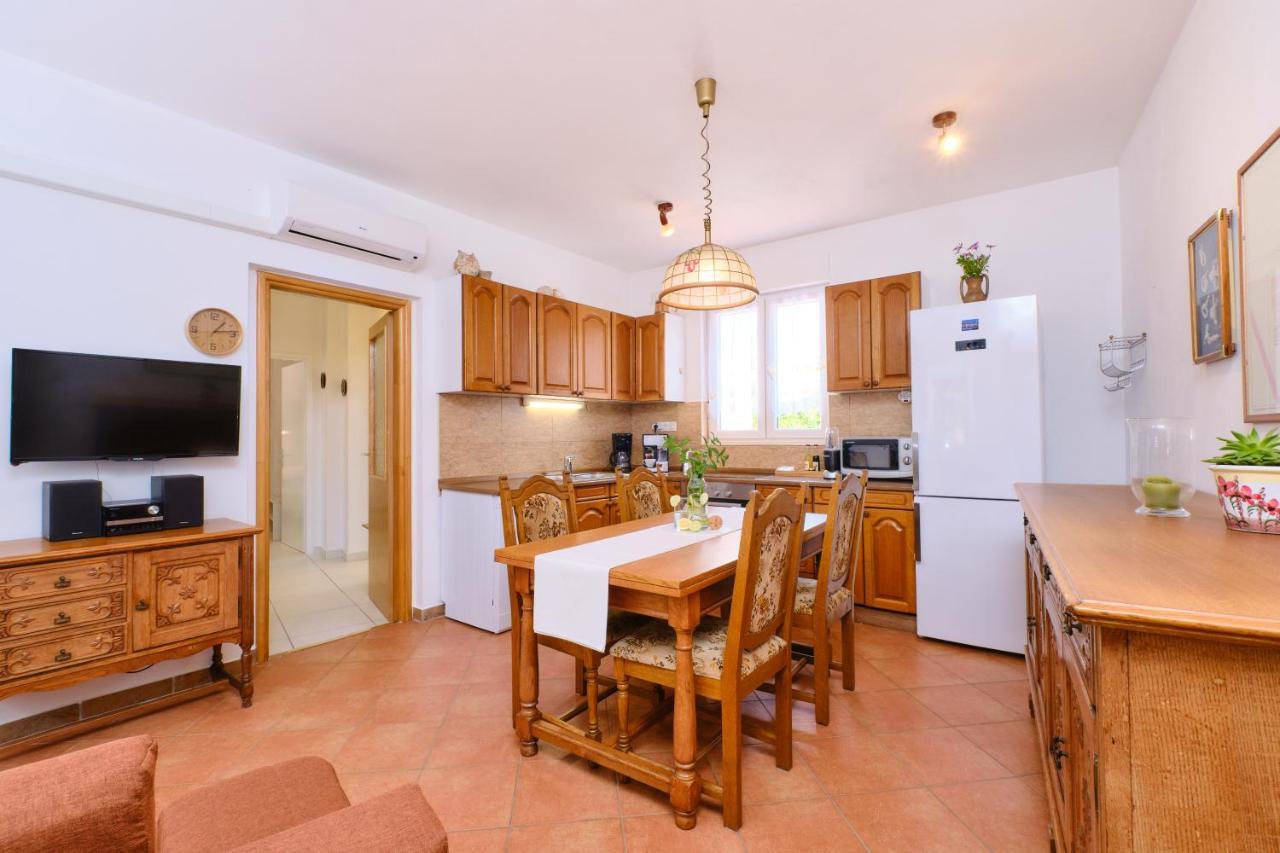 Apartments Antares Mali Lošinj Extérieur photo
