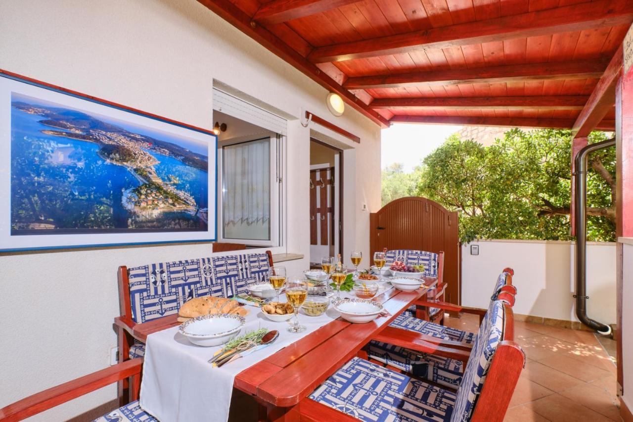 Apartments Antares Mali Lošinj Extérieur photo