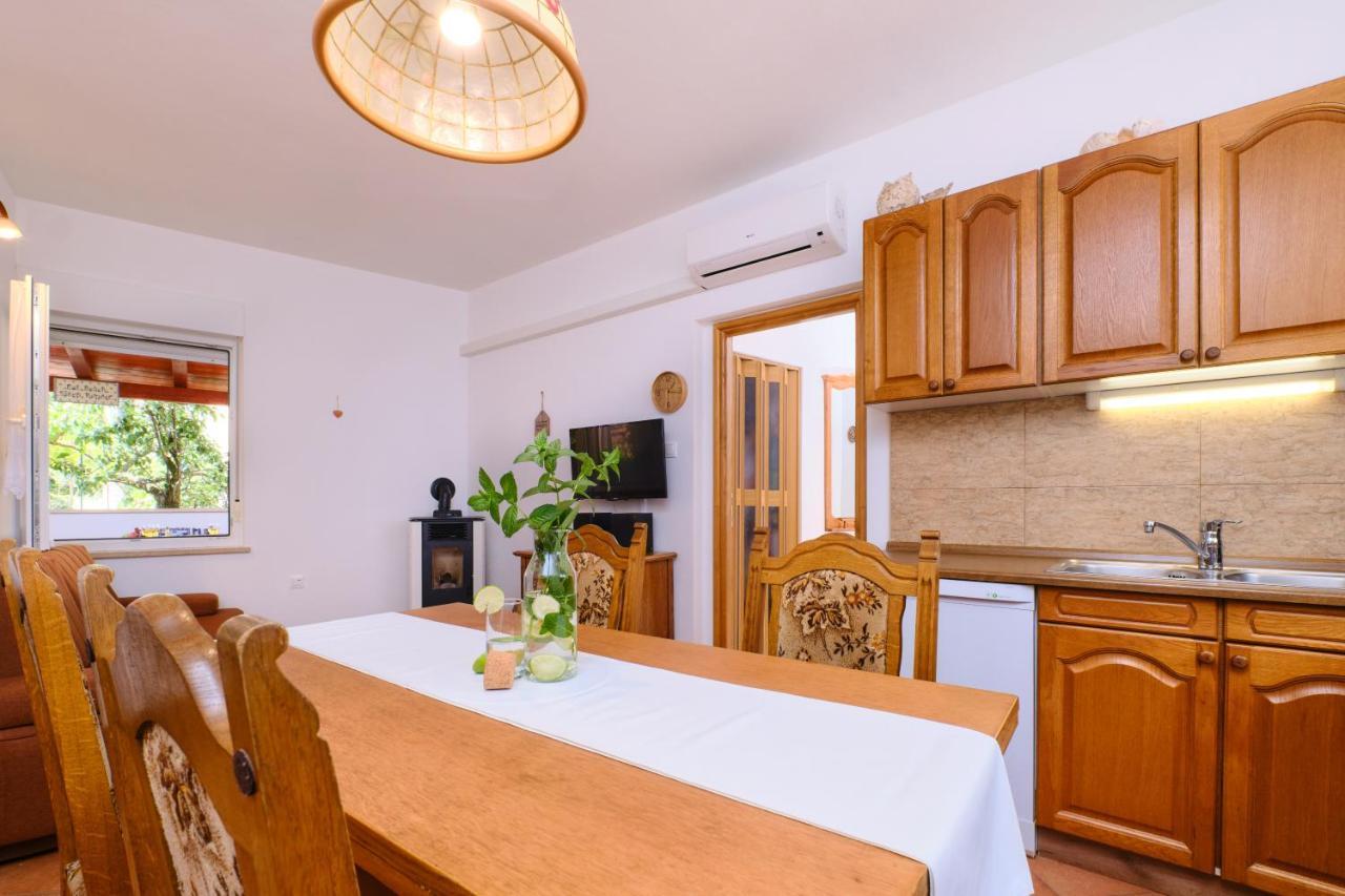 Apartments Antares Mali Lošinj Extérieur photo
