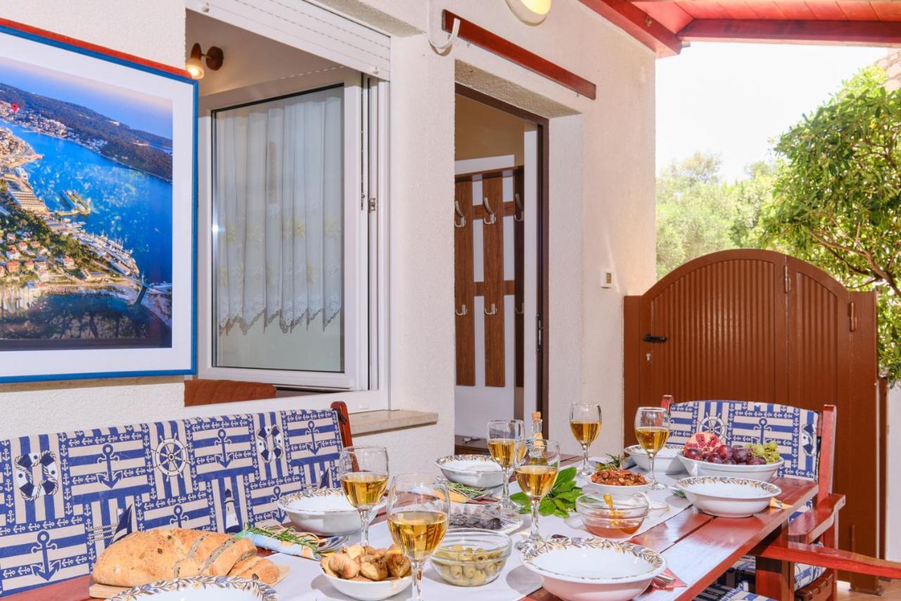 Apartments Antares Mali Lošinj Extérieur photo