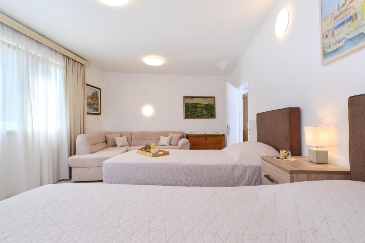Apartments Antares Mali Lošinj Extérieur photo