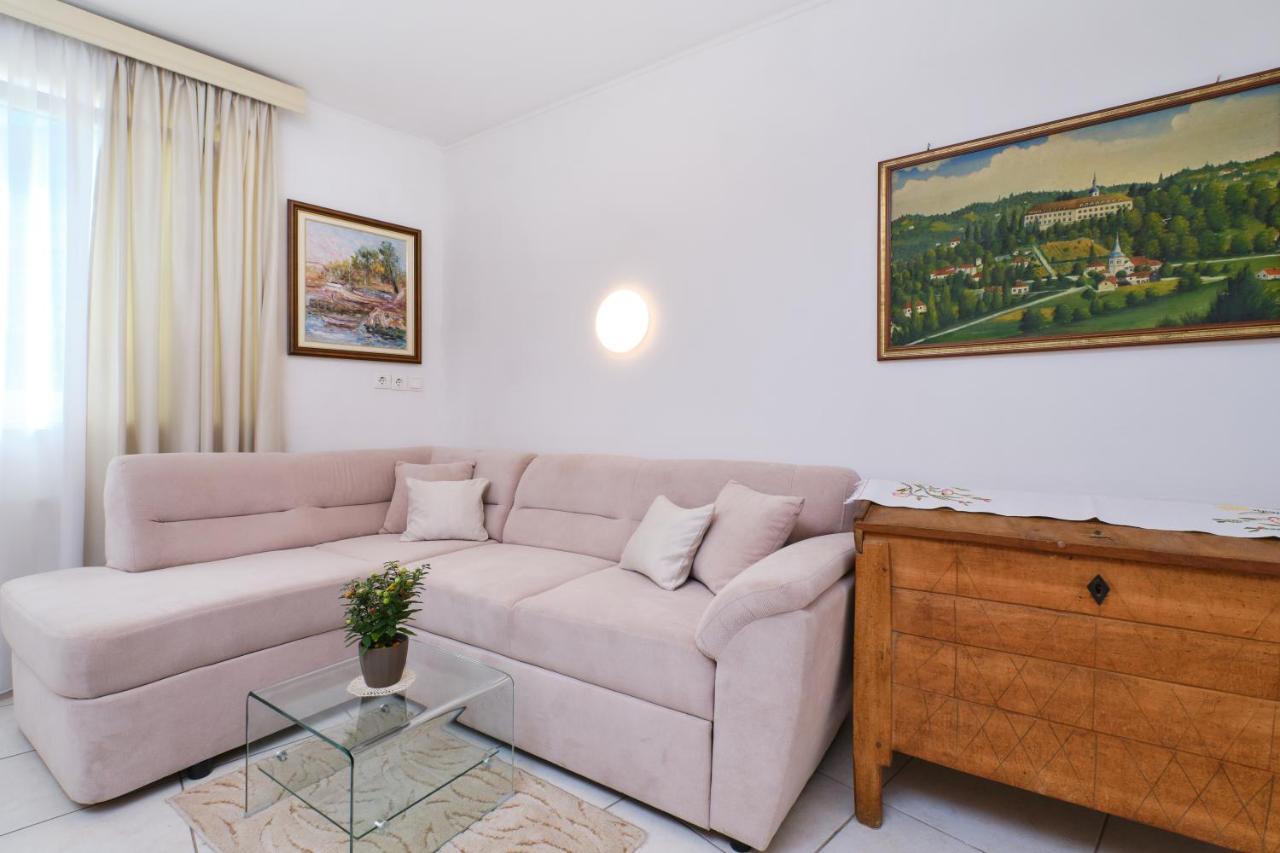 Apartments Antares Mali Lošinj Extérieur photo