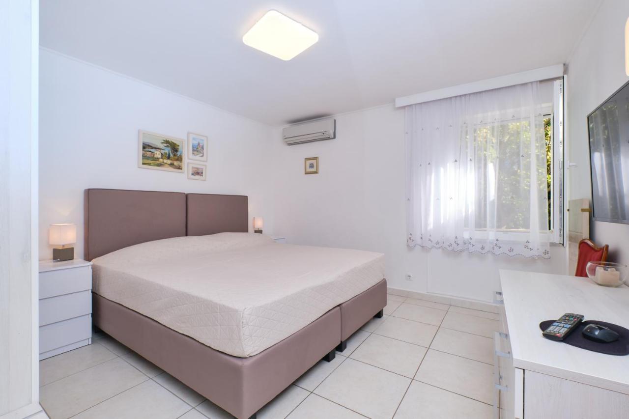 Apartments Antares Mali Lošinj Extérieur photo