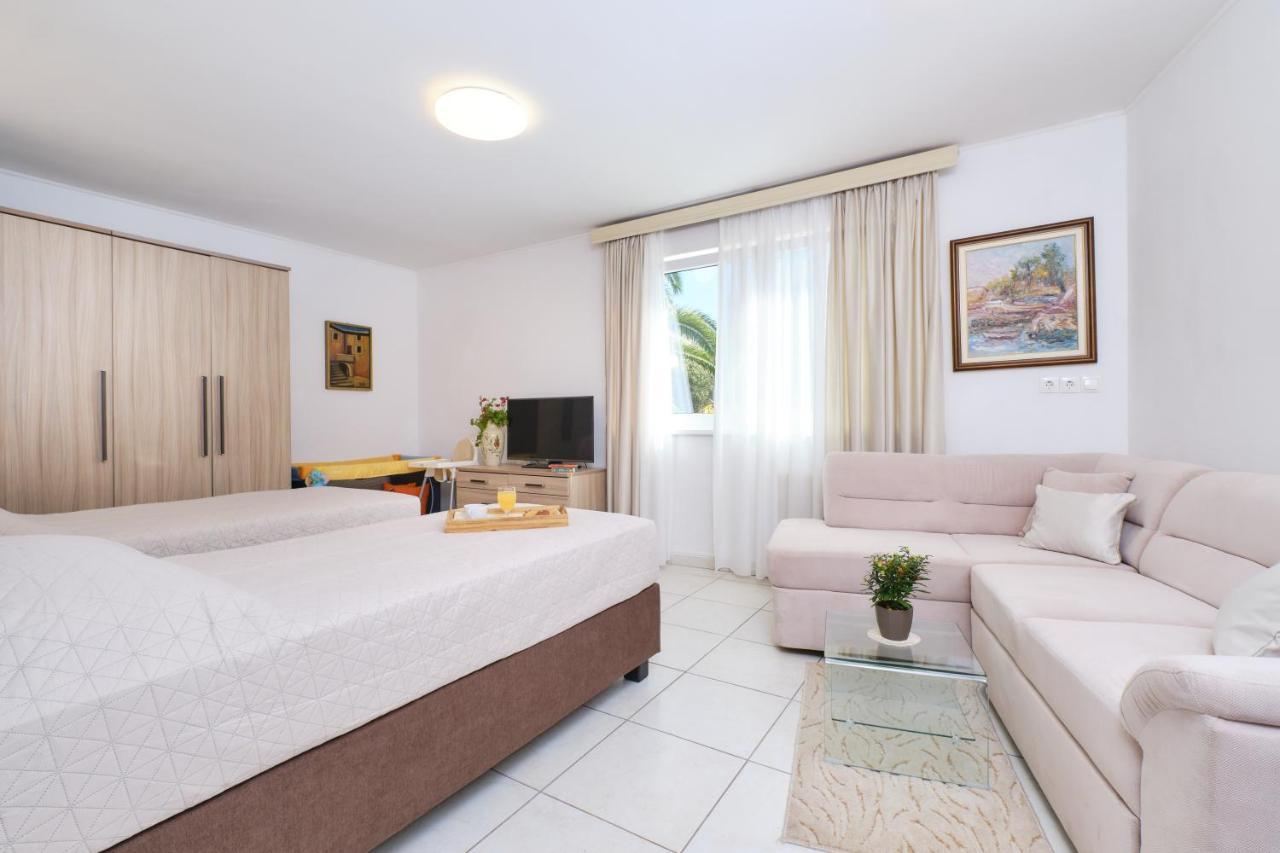 Apartments Antares Mali Lošinj Extérieur photo